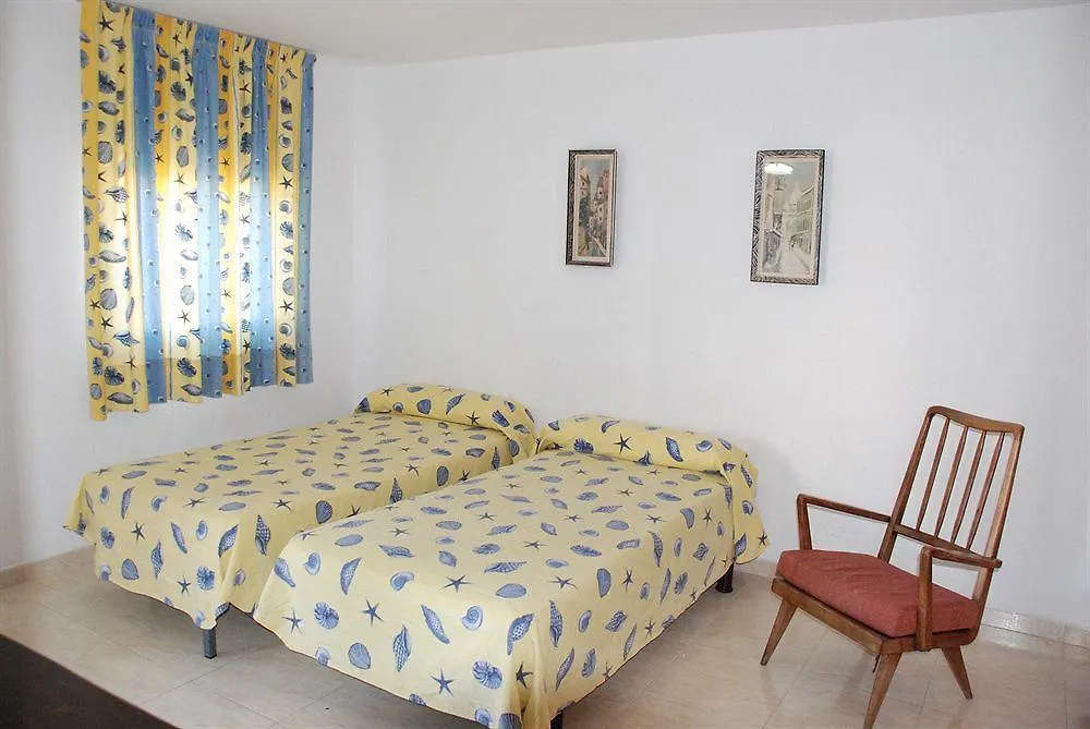 Apartamentos Corcega Palmyra Salou Apartment