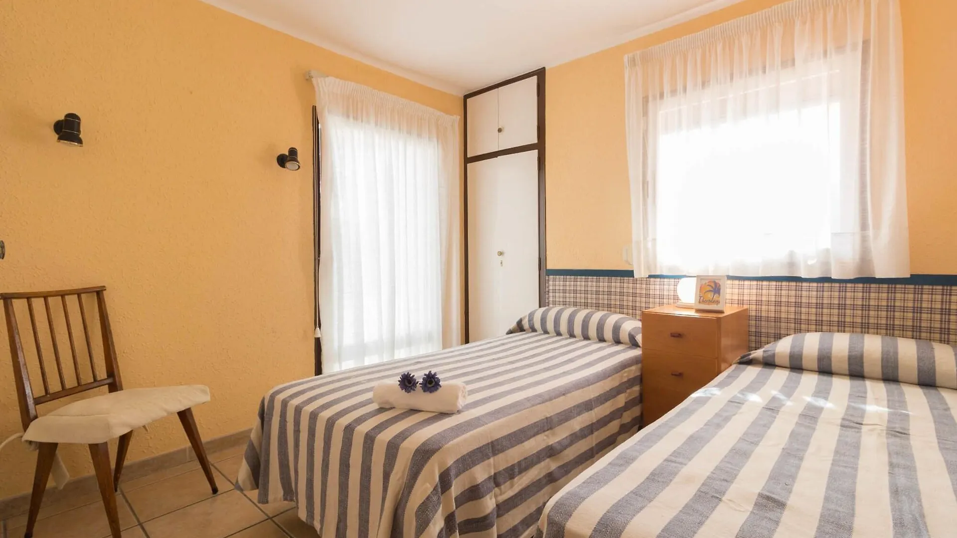 Apartamentos Corcega Palmyra Salou Spain