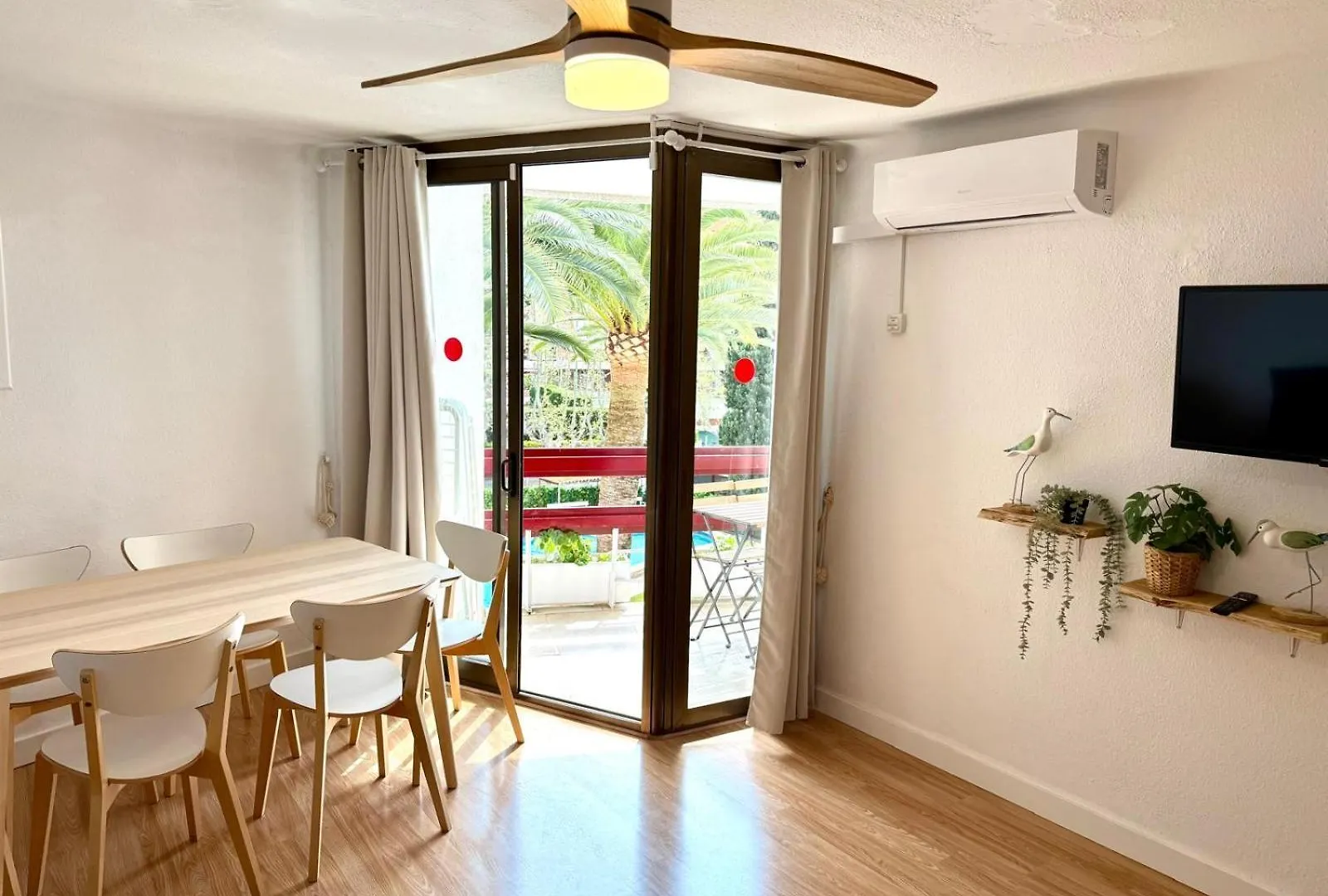アパート Apartamentos Corcega Palmyra サロウ スペイン