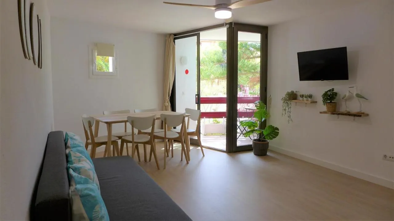 Apartamentos Corcega Palmyra Salou Apartment