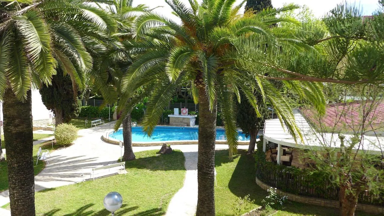 Apartamentos Corcega Palmyra Salou Apartment