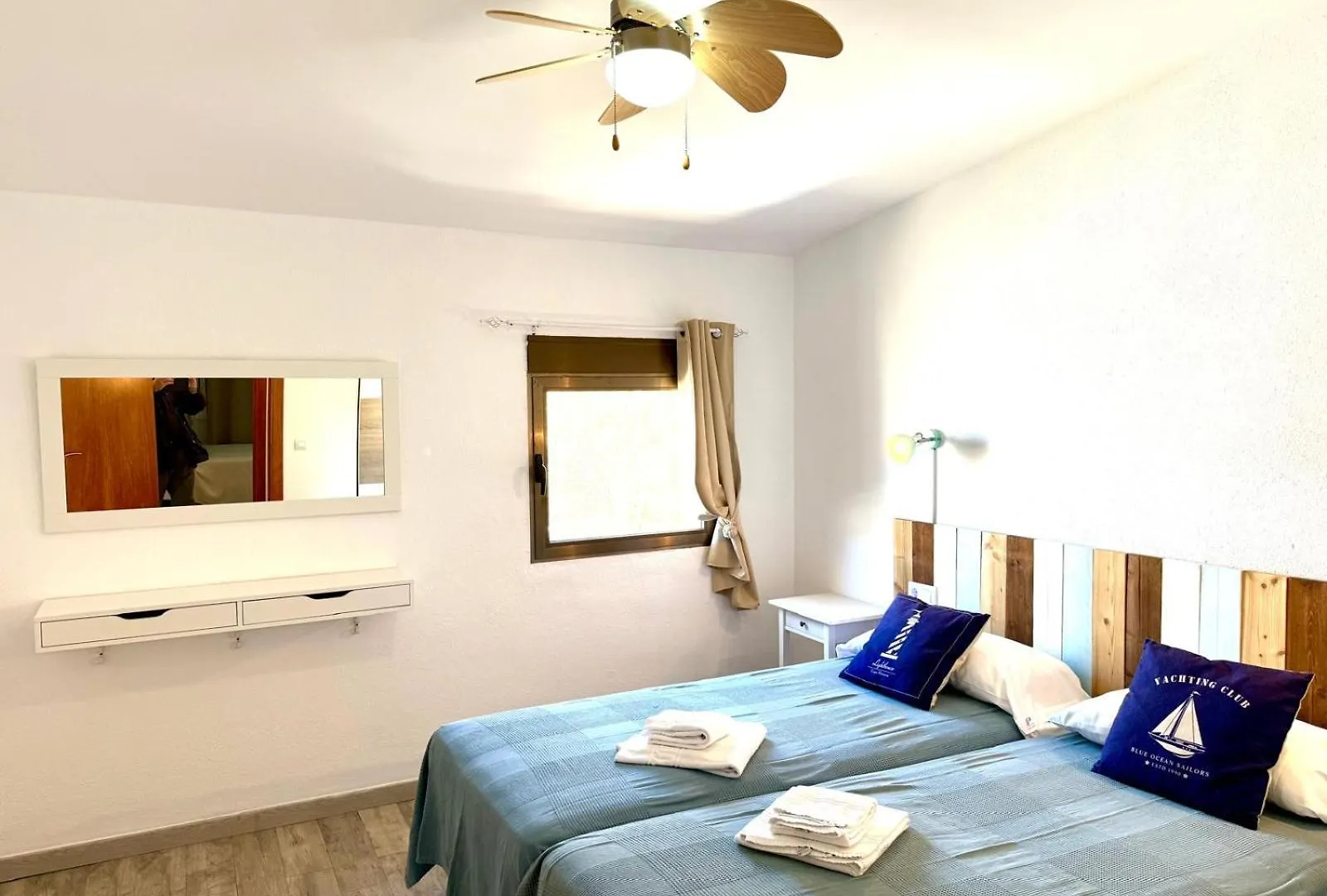 Apartamentos Corcega Palmyra 살루