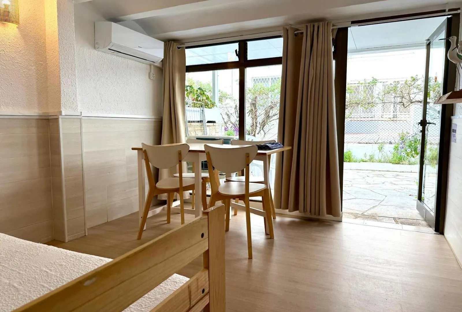 Apartamentos Corcega Palmyra 살루 아파트